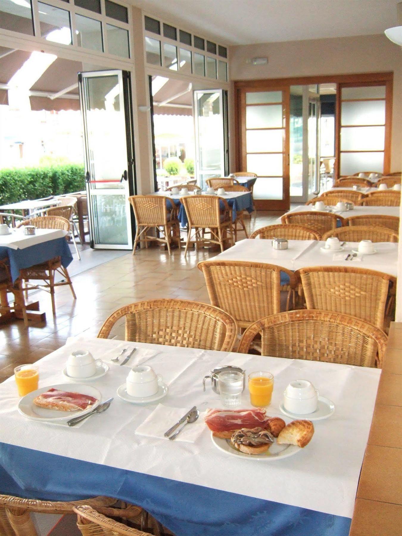 Hotel Can Catala Л'Аскала Екстер'єр фото