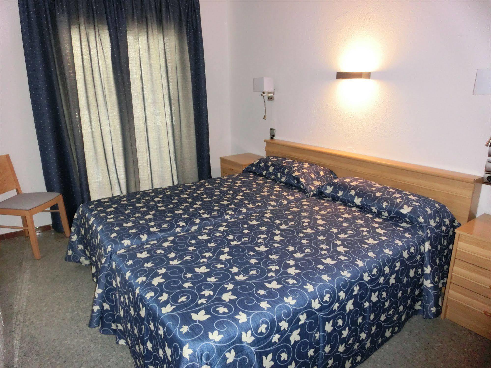 Hotel Can Catala Л'Аскала Екстер'єр фото